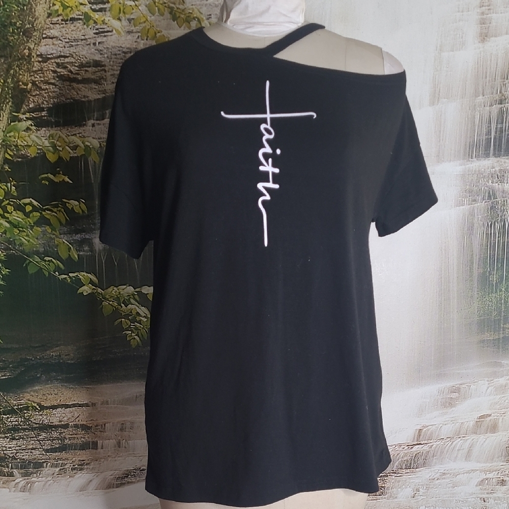 Sheilay Womens Black Unique Off the Shoulder Faith Short Sleeve Tee Shirt
